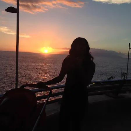 Wifi Tenerife Sur 招待所 格拉纳迪利亚-德阿沃纳